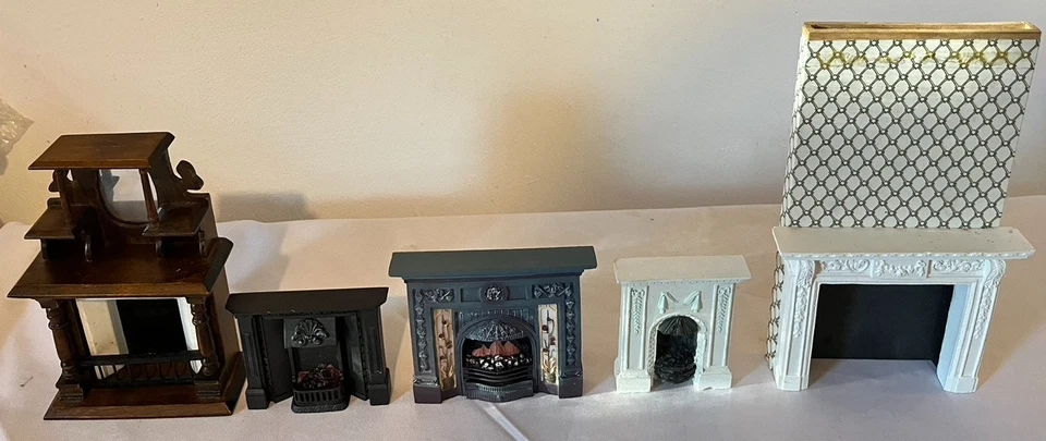 Vintage Dolls House Fireplace Fire Surrounds 1.12 Scale - Image 1 of 1