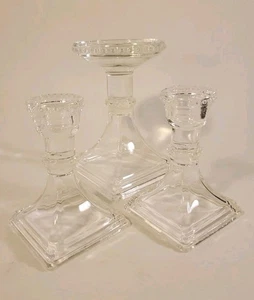 Glas Kerzenständer klar quadratisch Sockel Urlaub Weihnachten Hochzeiten 3er Set - Bild 1 von 19