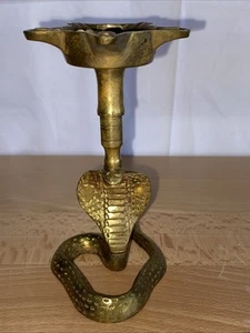 Candelabro vintage de latón Cobra Tealight luz de té cono de incienso - Imagen 1 de 9