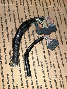 33920-52JJ0 2004 Suzuki Grand Vitara 2.5L 4WD AT Engine Computer Module Pigtail - Picture 1 of 3