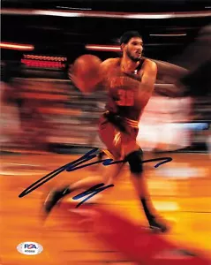 Omri Casspi Signed 8x10 photo PSA/DNA Cleveland Cavaliers Autographed - Picture 1 of 1