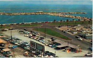 One of the Famous T Heads at Corpus Christi Texas Vintage Postcard c1950 - Picture 1 of 2