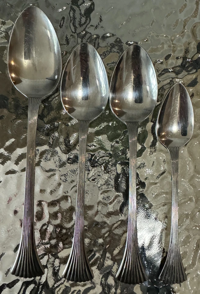 Teaspoon, Place spoon, Serving Spoon Bretton Woods-Shell REED & Barton Rebacraft - Image 1 of 3