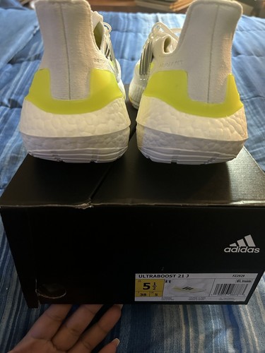 Adidas UltraBoost 21 Bianco Giallo Solare Ragazzo 5.5 Donna 7.5”