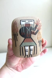 Navajo Made Sand Painting Ceramic Trinket Box Dineh Artist LaVerne Smith 1990 - Picture 1 of 8