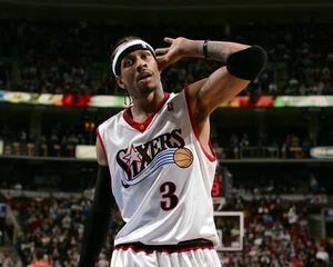 Camiseta Allen Iverson Blanca Hand Up Philadelphia 76ers 8x10 NBA Baloncesto Foto - Imagen 1 de 1