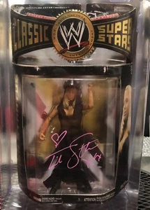 TRISH STRATUS Autographed WWE Classic SuperStars Figure Collector Series 24 NIB - Picture 1 of 8