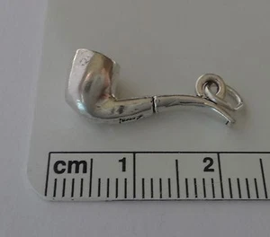 Ciondolo Pipa Tabacco Argento Sterling 3D 21x9mm Fumatore ha linea in argento sul lato - Foto 1 di 3