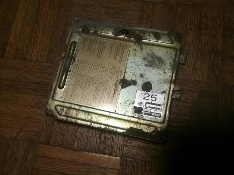 Módulo de control motor ecu ecm 1984-1986 A18-632-665 Nissan 300ZX Foto 1 de 2