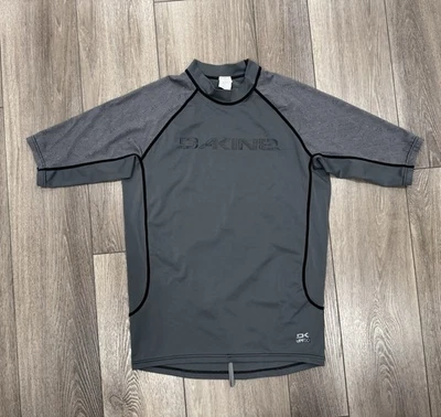Camisa masculina Dakine UPF 50 Stretch Rash Guard tamanho grande - Imagem 1 de 4