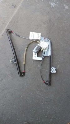 Regulador puerta delantera derecha bmw 528i 97 98 99 00 Foto 1 de 4