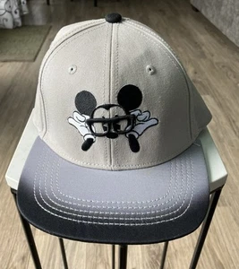 Parchi Disney NUOVO Topolino Adulto con Cappellino Occhiali Uomo Adulto Cinghia Regolabile - Foto 1 di 7