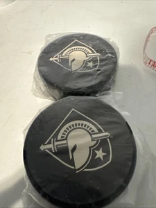 2er Set West Point Hockey Pucks - Bild 1 von 2