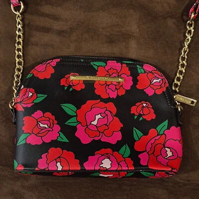 Bolso de mano bandolera floral Betsey Johnson rojo/negro/verde con cremallera Foto 1 de 4