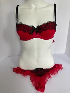 La Senza Red & Black Bra & Thong Set, Underwired, Molded Size 34B/10 - Picture 1 of 10