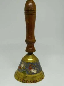 Vintage Brass Bell School Teacher With Wooden Handle From Holy Land Jerusalem - Bild 1 von 4