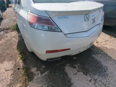 2009-2011 Acura Tl Rear Bumper Assembly Oem V369U - Imagem 1 de 3