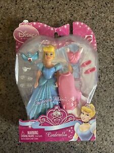 New Disney Princess FAVORITE MOMENTS Cinderella Glitter Pocket Damage Box
