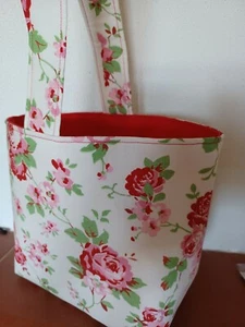 Wollekorb, Handarbeitskorb, Utensilo, Strickkorb mit Henkel - Rosen auf weiß - Bild 1 von 2