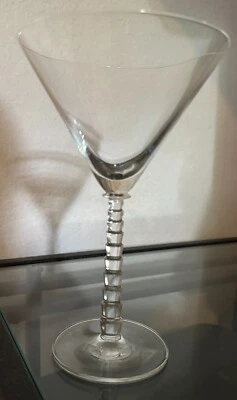 Discos apilados Clkear Palm by SCHOTT-ZWIESEL Martini Glass de 7 3/8" en vástago Foto 1 de 4