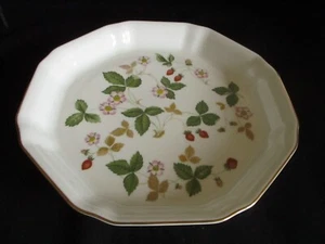 Wedgwood Bone china Wild Fragola vassoio ottagonale 9,5 pollici molto carino - Foto 1 di 2
