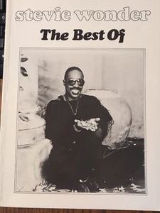 STEVIE WONDER THE BEST OF - PIANO VOCAL GUITAR (CHORDS) - JOBETE/WARNER - VGC - Picture 1 of 2