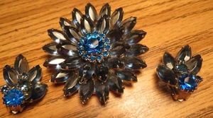 Vintage Weiss Starburst Brooch & Earrings Set Dual Blue Rhinestones Stunning - Picture 1 of 17