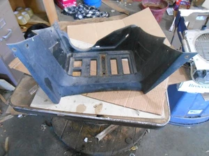 ARCTIC CAT 650 H1 2007 07 ATV left foot well rest plastic - Bild 1 von 3