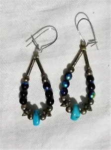 Pendientes de gota de cuentas azul turquesa en tono plateado orejas perforadas - Imagen 1 de 2