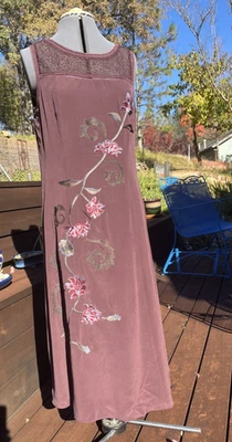 Vestido largo Sundance talla 10 seda bordado floral encaje ribete sin mangas talla cremallera Foto 1 de 4