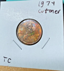 1974-P Lincoln Cent, zirkuliert, getönt, Rolljagd. münze. Theo Challenge Coin. - Bild 1 von 2