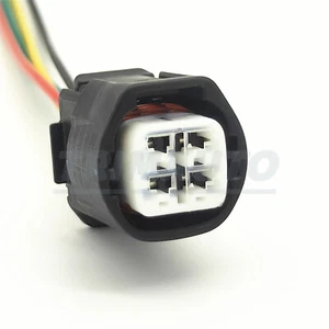 For 2006–2011 Toyota Camry Alternator Connector Pigtail Plug - 27060-0V060 - Picture 1 of 6