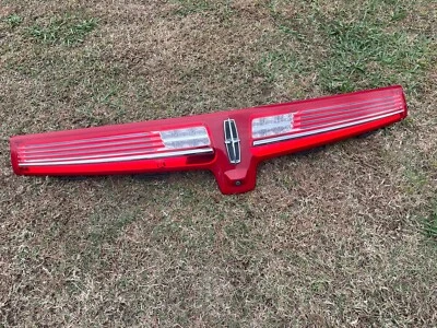 ✅ OEM 2010-2019 LINCOLN MKT TRUNK TAILGATE THIRD BRAKE LIGHT CAMERA DE9313B433AE - Image 1 of 4