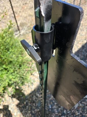 Dave's Dangler AR steel target- holder /T-Post target hanger/hardened steel hook - Image 1 of 4