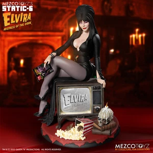 Mezco Static Six Elvira Mistress of the Dark 1/6 Statue NEW SEALED - Picture 1 of 12