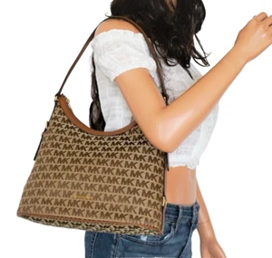 Bolso de Hombro Hobo Grande Michael Kors Jengibre Cuero Jacquard MK Beige/Marrón - Imagen 1 de 20