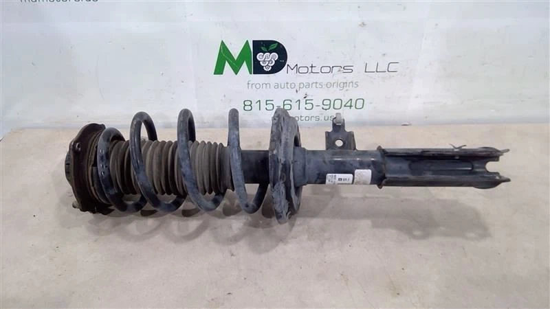 2017-2019 GMC ACADIA FRONT DRIVER SIDE SUSPENSION ASSEMBLY 84049732 23103752 - Image 1 of 4