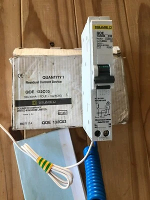 SQUARE D 32 AMP TYPE C 10 kA 30 mA RCBO MCB RCD QOE132C03 SCHNEIDER - Image 1 of 2