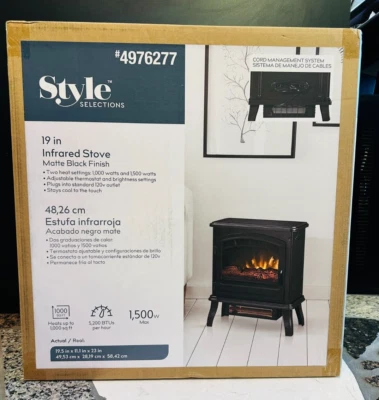 Style Selections 19.5-in W 5200-BTU Black Metal Infrared Quartz Electric Stove - Image 1 of 4