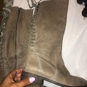 Stivali Joie al ginocchio con lacci sul retro in pelle guida lenta invecchiati 38 US 8 EUC - Foto 1 di 5
