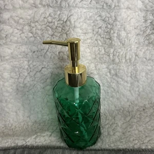 Green Kitchen Or Bathroom Green Goyisee Glass Dispenser With Gold Tone Pump - Picture 1 of 4