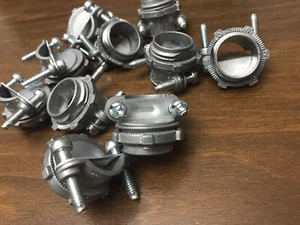 NM CABLE CONNECTORS-3/8 TO 1/2"-PACK OF 10-DIE-CAST-PHILLIPS OR STRAIGHT SCREWS - Picture 1 of 6