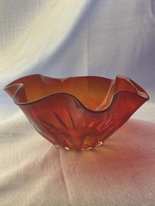 De colección Arte Vidrio Rojo Amberina Borde con Volantes Plato de Caramelo Decoración Cuenco Años 50 60 Soplado a Mano - Imagen 1 de 10