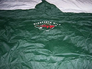 MINNESOTA WILD RAIN PONCHO ONE SIZE FITS ALL - Picture 1 of 1