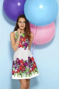 Louche London Syreta Floral Skater Dress - Foto 1 di 7