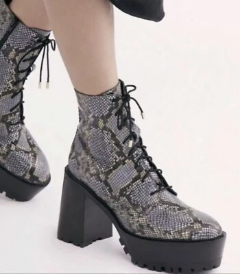 Botas de Punto Alto Free People PLATAFORMA COMBATE PIEL DE SERPIENTE, Talla 39/9, ¡NUEVAS! $198 Foto 1 de 4