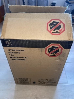 HasLab Transformers Legacy Robots in Disguise 2001 Omega Prime In Hand - Image 1 of 4