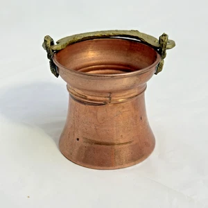 Vintage handgefertigter Kupfer Mini Topf / Kessel mit Messinggriff - rustikales Dekor - Bild 1 von 9