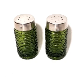 Vintage Anchor Hocking Soreno Avocado Green Glass 1960'S Salt & Pepper Shakers - Picture 1 of 8