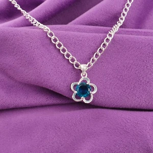 Blue Apatite Gemstone 925 Sterling Silver Flower Pendant Jewelry For Girlfriend - Picture 1 of 3